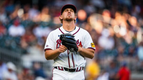 并在面对潜 并在面对潜